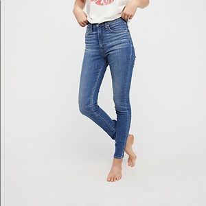 Levi’s Mile High super skinny jeans